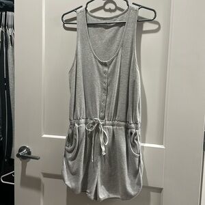 Cute grey romper 💕🫶🏼